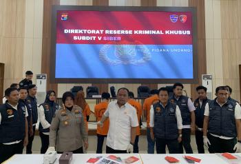 Pura-pura Polisi dan Ancam Sebar Video Asusila, Komplotan Pemeras Dibekuk