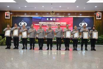Polda Lampung Raih Penghargaan dari Kapolri IKPA Nasional, Kapolda: Bukti Pengelolaan Anggaran yang Efektif dan Efisien   