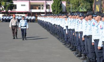 Bangun Karakter Petugas Pemasyarakatan, Kanwil Kemenkumham Jabar Bersama Polda, Lakukan Pembinaan Fisik, Mental dan Disiplin