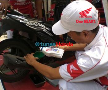 Dampak Buruk Jika Sering Gonta Ganti Oli Mesin Motor 