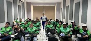 PT Tunas Dwipa Matra Gelar Edukasi Safety Riding Bersama Grab Driver 