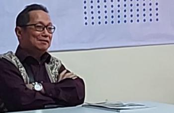 Menikmati Puisi Kritis "Tetaplah Bodoh", Karya Fathul Wahid