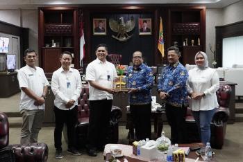 Pj. Gubernur Samsudin Minta PT. ASDP Indonesia Ferry Cegah Masuknya Impor Tapioka ke Provinsi Lampung Melalui Pelabuhan Bakauheni