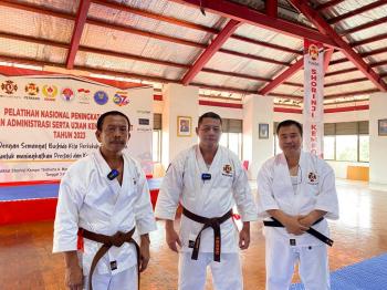 Perayaan HUT PERKEMI ke-57 Diramaikan Para Jenderal TNI-POLRI Berlatih Shorinji Kempo