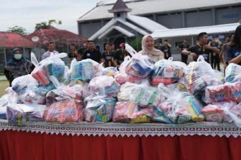 Dukung Pola Hidup Sehat, Kalapas Narkotika Bandar Lampung Distribusikan Perlengkapan Mandi untuk Warga Binaan
