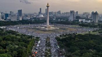 Mengulas Jejak Kontroversi PA 212: Dari Tolakan Miyabi Hingga Kontroversi dengan Coldplay 