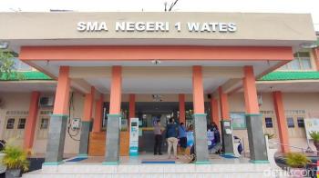 Pertanyakan Pengadaan Seragam di SMAN 1 Wates, Wali Murid Diduga Disekap dan di Intimidasi di Kantor Satpol PP Kulon Progo