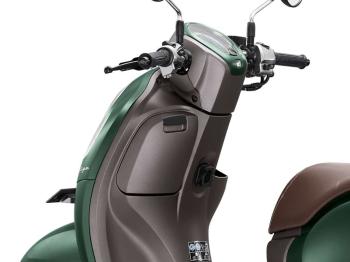 Fungsi Konsol Boks Pada Sepeda Motor 