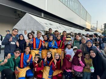 Dua mahasiswa program studi Arsitektur Universitas Bandar Lampung (UBL) Tampil di Acara Orio Matsuri
