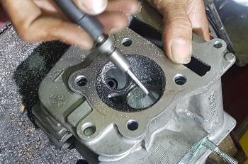 Trik Porting Polish Motor Karburator dan Injeksi Ternyata Beda, Begini Penjelasannya