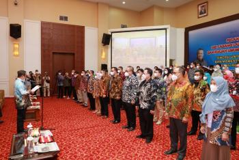 Pelantikan Pengurus Ikatan Sarjana Ekonomi Indonesia 2022-2025, Gubernur Arinal Berharap ISEI Pacu Pertumbuhan Ekonomi dan Pembangunan Lampung