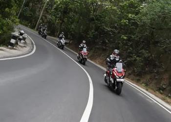 Langkah Aman Melakukan Rem Saat Ditanjakan
