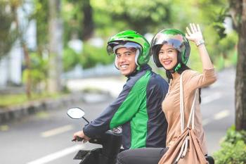 Tips Aman Berkendara Untuk Pengemudi Ojek Online