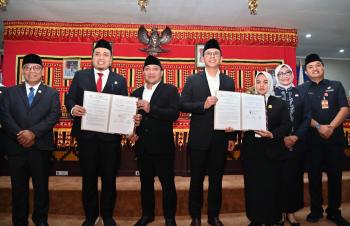 DPRD Kabupaten Lampung Selatan Umumkan Penetapan Radityo Egi Pratama-M. Syaiful Anwar sebagai Bupati dan Wakil Bupati Terpilih 2025-2030