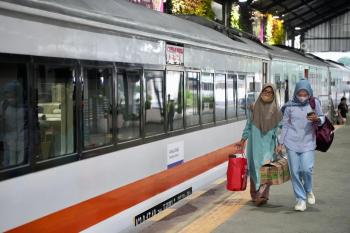 KAI Tambah 5.632 Tempat Duduk di KA Kuala Stabas