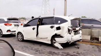 Kecelakaan Beruntun di Dekat Exit Tol Ancol Jakarta Libatkan 4 Mobil