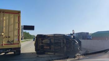 Tragis! Kecelakaan di Tol Trans Sumatera, Dua Orang dan 1 Balita Tewas di Tempat