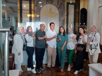 Solusi Wanita Tampil Awet Muda, Cantik, dan Sehat 