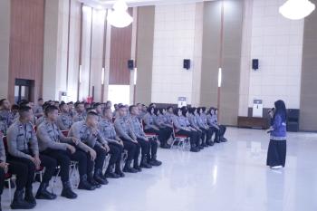 Bekali Bintara Polri Hadapi Era Digital, IIB Darmajaya Kupas AI dan Visi Indonesia 2026 di Mapolda Lampung