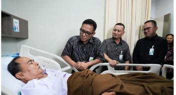 Pastikan Pelayanan Pasien, Direktur Utama BPJS Ketenagakerjaan Saiful Hidayat bersamaDirektur Pelayanan Trisna Sonjaya