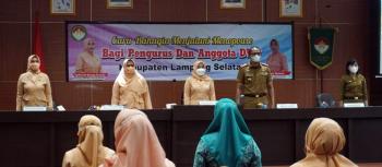 Agar Lebih Bahagia Menjalani Menopouse DWP  Lamsel Adakan Seminar Pendidikan 