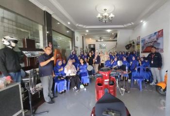 Jaya Motor Berikan Edukasi Berkendara Kepada Tim Penggerak PKK Desa Bagelen