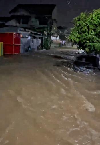 Banjir Merendam Permukiman Warga di Sukabumi Bandar Lampung