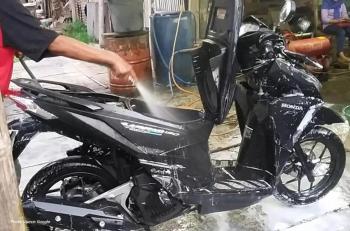 7 Komponen Motor Yang Bisa Cepat Rusak, Jika Motor Tidak Cepat di Cuci Setelah di Guyur Hujan 