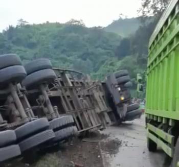 Kecelakaan Beruntun di Wilayah Panjang