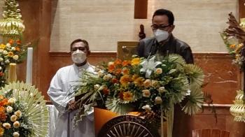 Sapa Umat di Gereja, Wakil Walikota Jogja Ucapkan Selamat Natal dan Berharap Tahun Depan Pandemi Usai