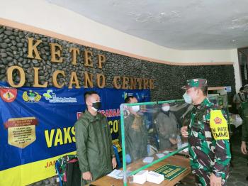 Kunjungan Team WASEV Pusterad di Posko Vaksin Ketep Pass