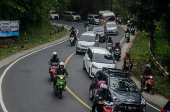 Tips Saat Kemacetan Saat Menggunakan Motor Manual