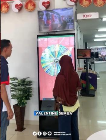ASTRA MOTOR NATAR HADIRKAN SPIN WHEELS BERHADIAH SEMBAKO DALAM SHOWROOM EVENT SPESIAL
