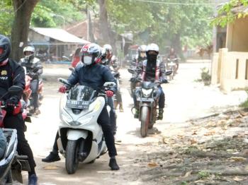 Tips Aman Berkendara di Musim Kemarau