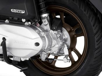 Khusus Pengguna Motor Matic, Jangan Lupa Untuk Ganti Oli Gardan