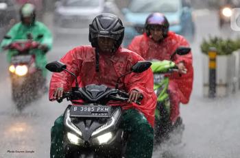 Info TDM Way Kanan : Berkendara Aman Di Musim Hujan