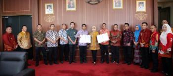 Pemkab Lamsel - Kejari Teken MoU Kerjasama MPP dan Bantuan HukumÂ 