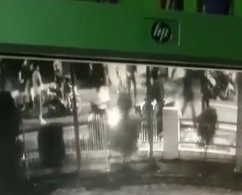 Viral! Sekelompok Pengendara Motor Diduga Gengster Resahkan Warga