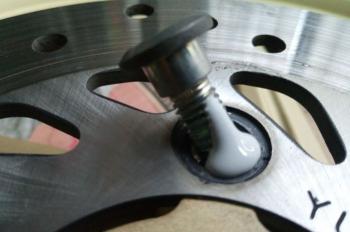 Bahaya Jika Buat Cakram Motor Tidak Kencang 