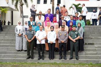 Peringati HKN ke-61, Wagub Jihan Dorong Insan Kesehatan Lampung Perkuat Transformasi Layanan   
