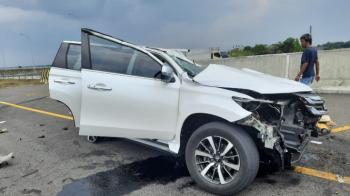 Tewas ! Ini Penyebab Mobil Artis Vanessa Angel Alami Kecelakaan Tunggal di Tol Jombang 