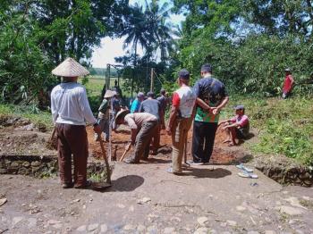 Desa Kemalo Abung Rehab Jembatan Gantung, Penghubung Antar Dua Kabupaten dan Desa