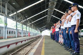 Sambut Angkutan Lebaran Tahun 2025, PT KAI Divre IV Tanjungkarang Lakukan Gelar Pasukan