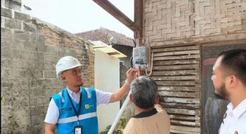 PLN UP3 Metro Hadirkan Terang Melalui Program LUTD Jelang Ramadhan