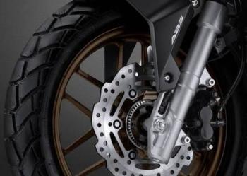 Perbandingan Rem ABS dan CBS di Sepeda Motor, Mana Yang Lebih Aman Untuk Keselamatan Berkendara 