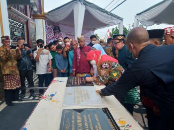 Resmikan Masjid Al Ishlah, Walikota Eva Sumbang Rp. 200 Juta