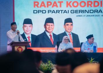 Rahmat Mirzani Djausal Dengan Mengapresiasi Pencapaian Partai Gerindra Yang Telah Menjadi Pemenang Pemilu Legislatif dan Berhasil Mendudukkan Kadernya Jadi Kepala Daerah 
