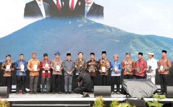 Peduli Lingkungan, Desa Suak Lamsel Raih Juara Favorit Desa Wisata Nusantara 2025