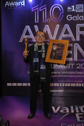 Founder sekaligus AI Content Creator Indonesia Hermansyah Dapat Penghargaan Dari Inspiring Professional Awards 2025–2026 dari World Achievement Association