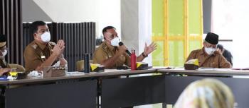 Rapat Bersama Gubernur Lampung, Nanang Sampaikan Teknis Penanganan Covid-19 di Lampung Selatan